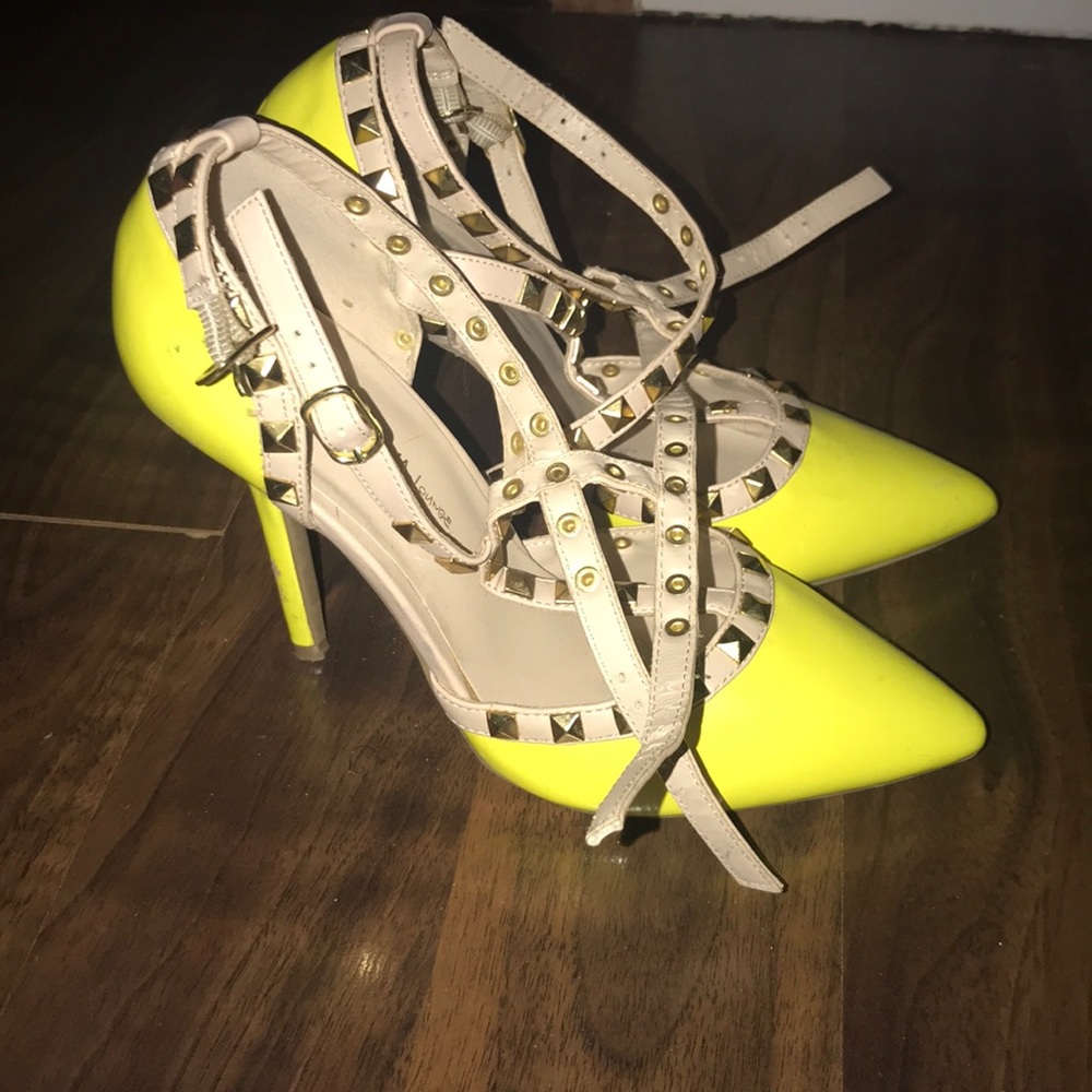 Neon heel